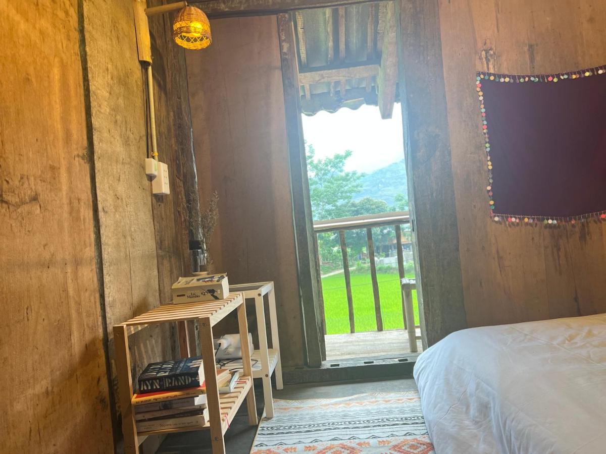 Du Gia Thu'S Homestay Làng Cac Eksteriør bilde